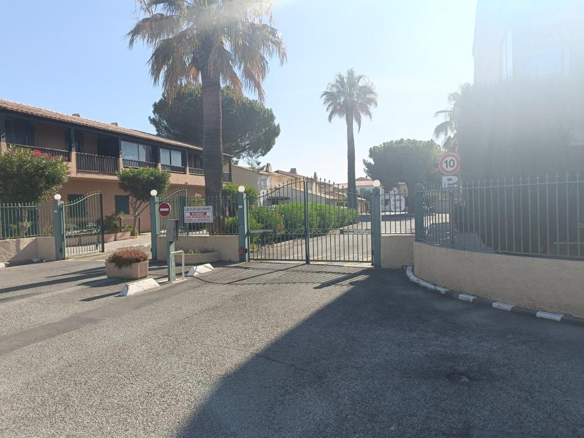Belle Maison Mitoyenne De Standing Fréjus 外观 照片