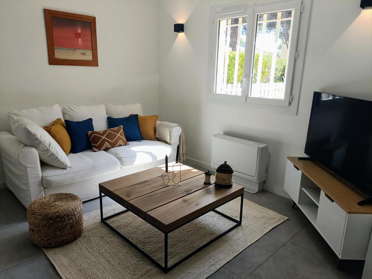 Belle Maison Mitoyenne De Standing Fréjus 外观 照片