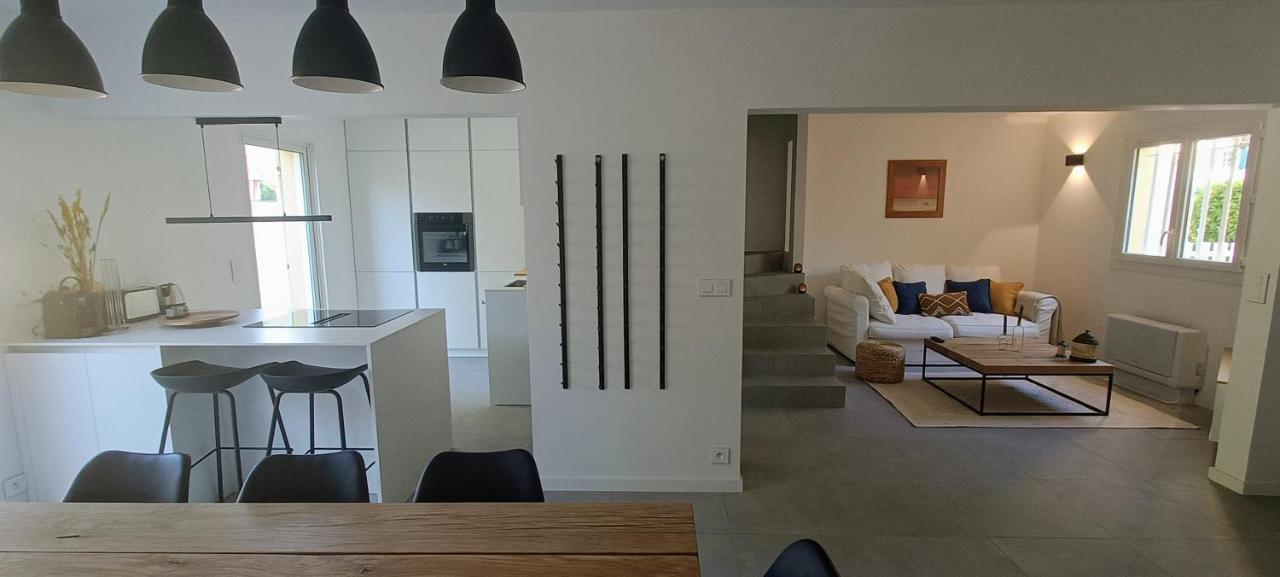 Belle Maison Mitoyenne De Standing Fréjus 外观 照片